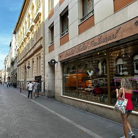 Exclusive * Budapeszt
